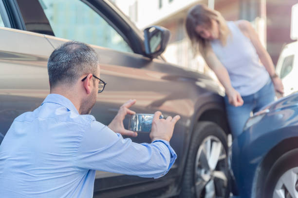 Professional Full Coverage Car Insurance technician working in Maize, KS